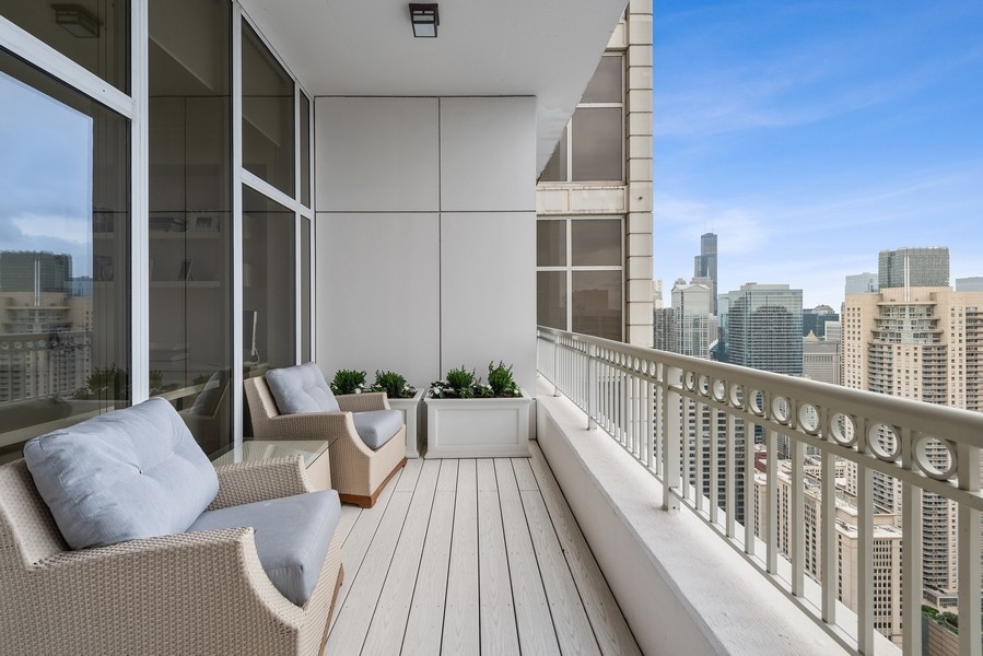 55 E Erie Street Unit: 5002