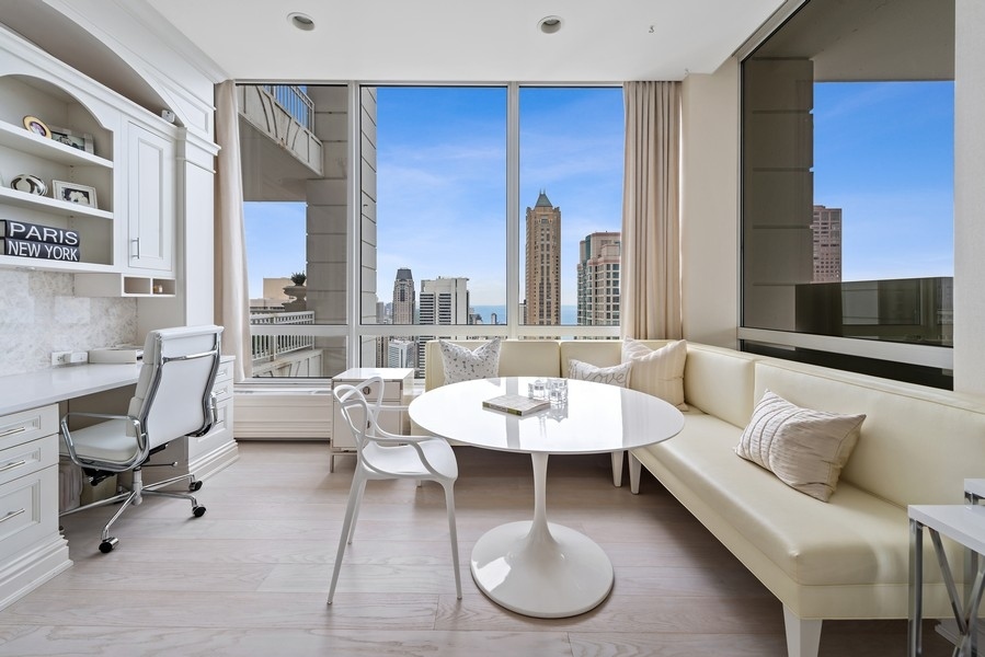 55 E Erie Street Unit: 5002