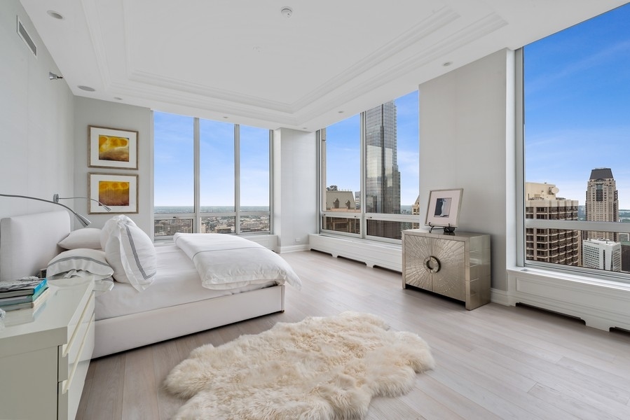 55 E Erie Street Unit: 5002