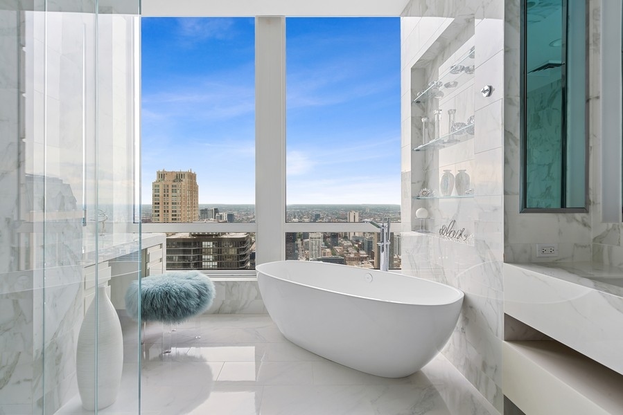 55 E Erie Street Unit: 5002