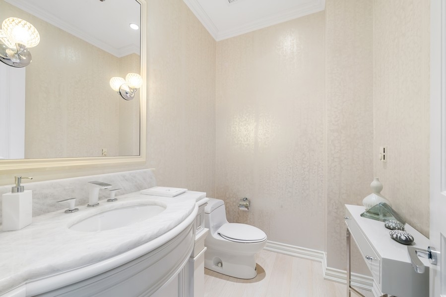 55 E Erie Street Unit: 5002