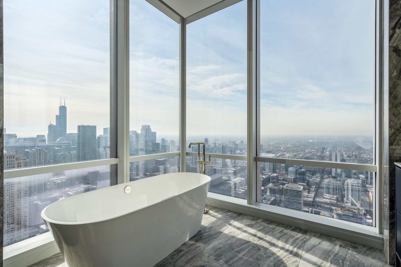 14 W Superior Street Unit: 6302