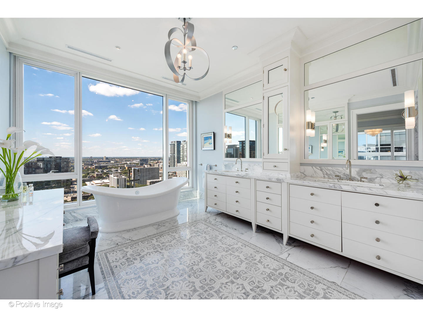 9 W Walton Street Unit: 2402