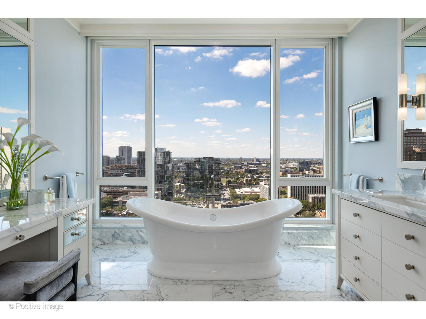 9 W Walton Street Unit: 2402