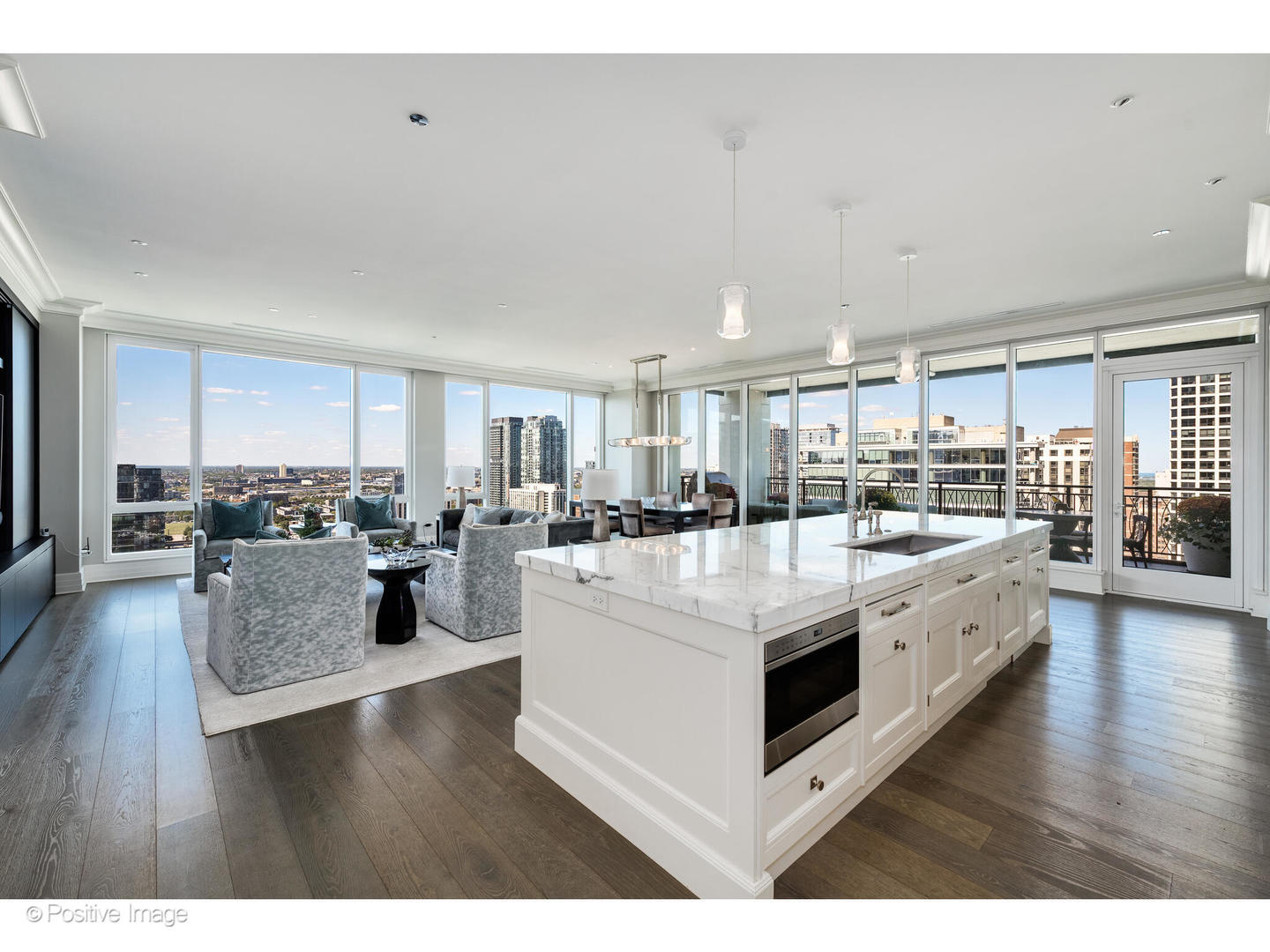 9 W Walton Street Unit: 2402