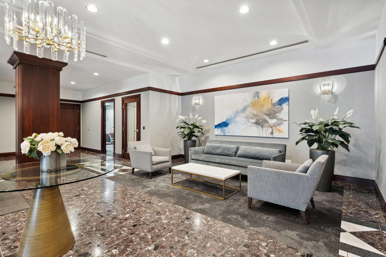 21 W CHESTNUT Street Unit: 803