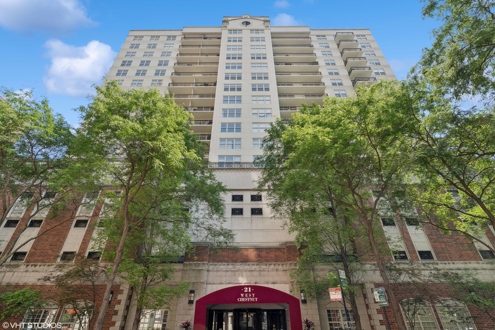 21 W CHESTNUT Street Unit: 803
