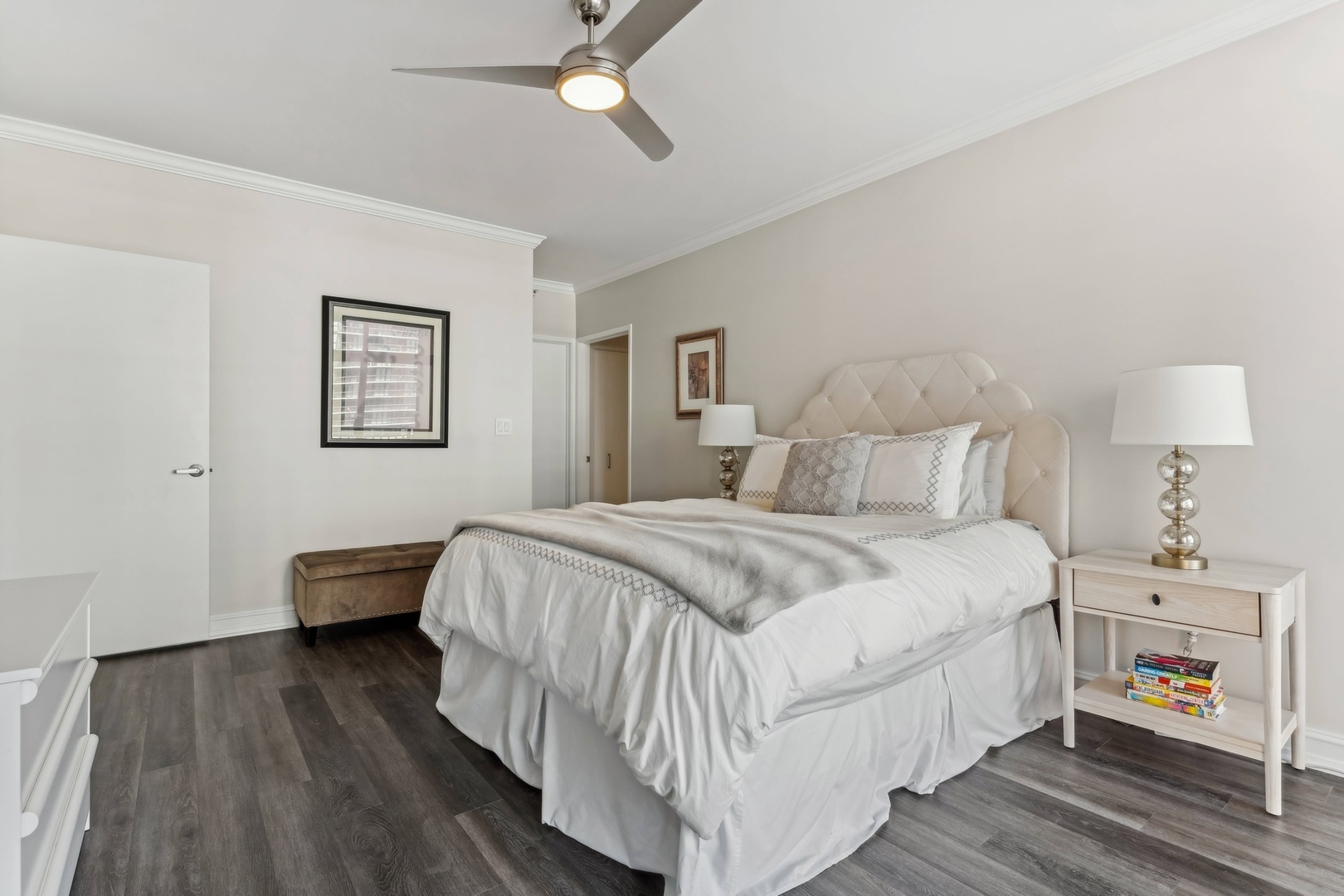 21 W CHESTNUT Street Unit: 803