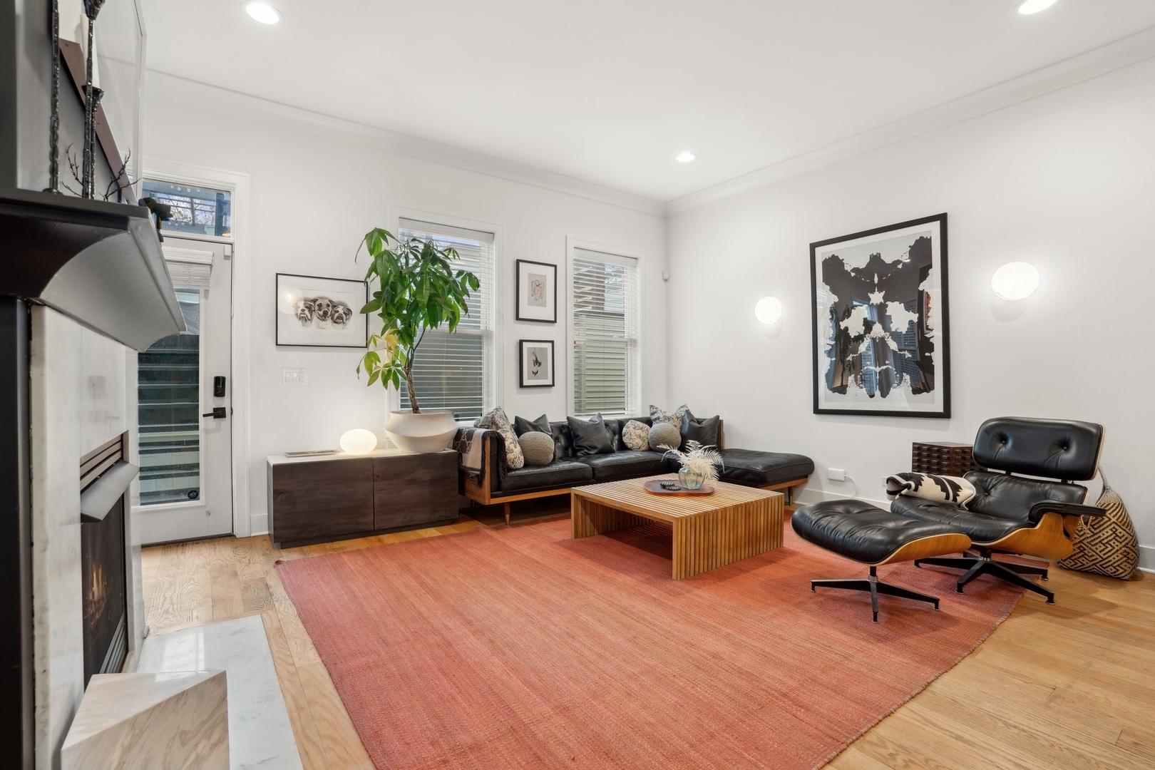 2238 W Palmer Street