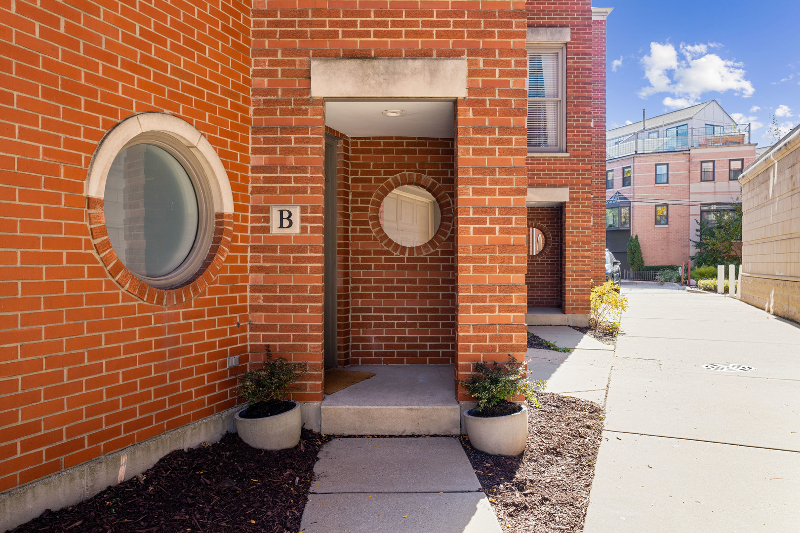 1149 W Armitage Avenue Unit: B