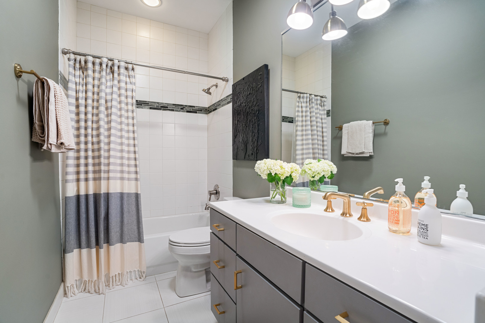 1149 W Armitage Avenue Unit: B