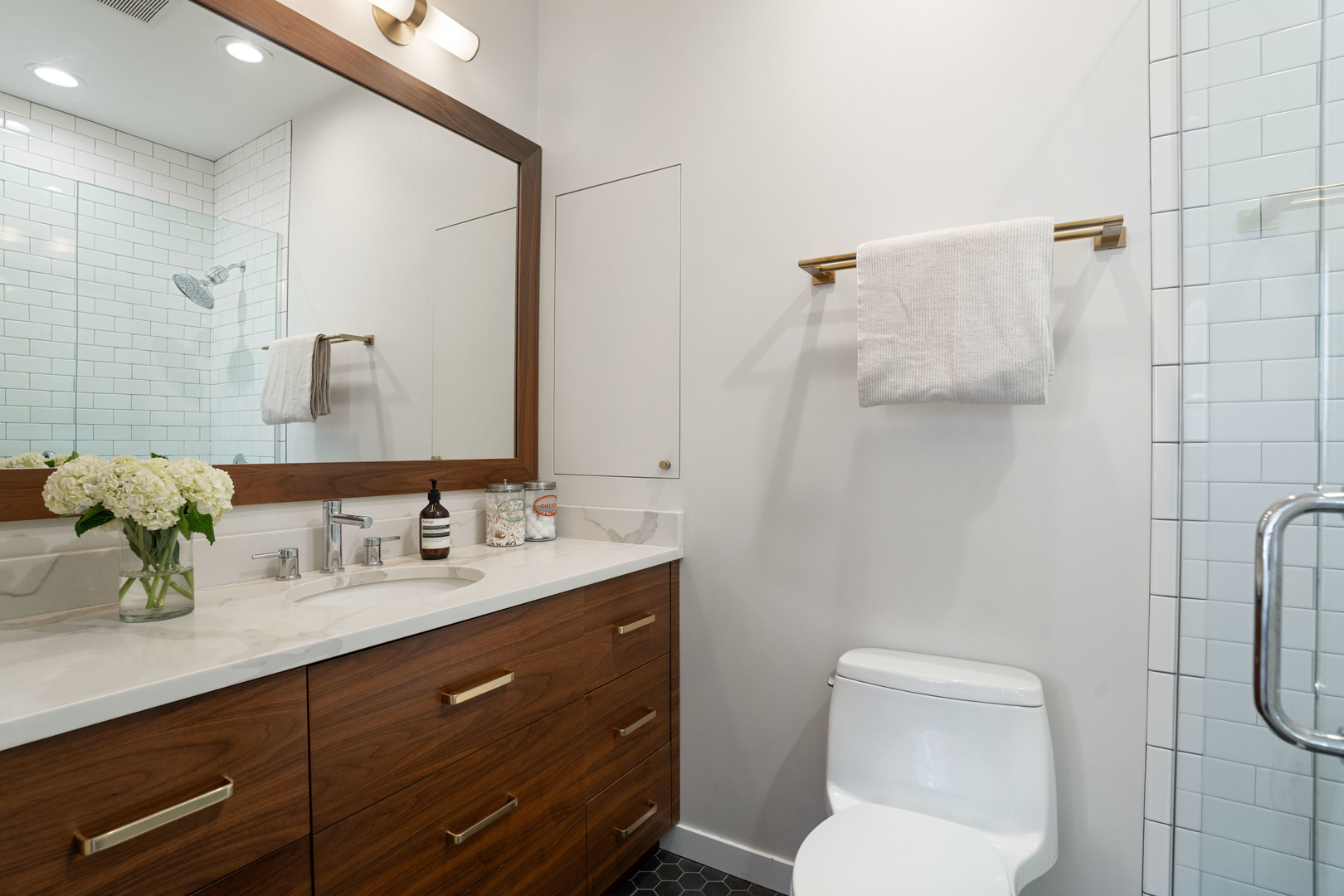 1149 W Armitage Avenue Unit: B