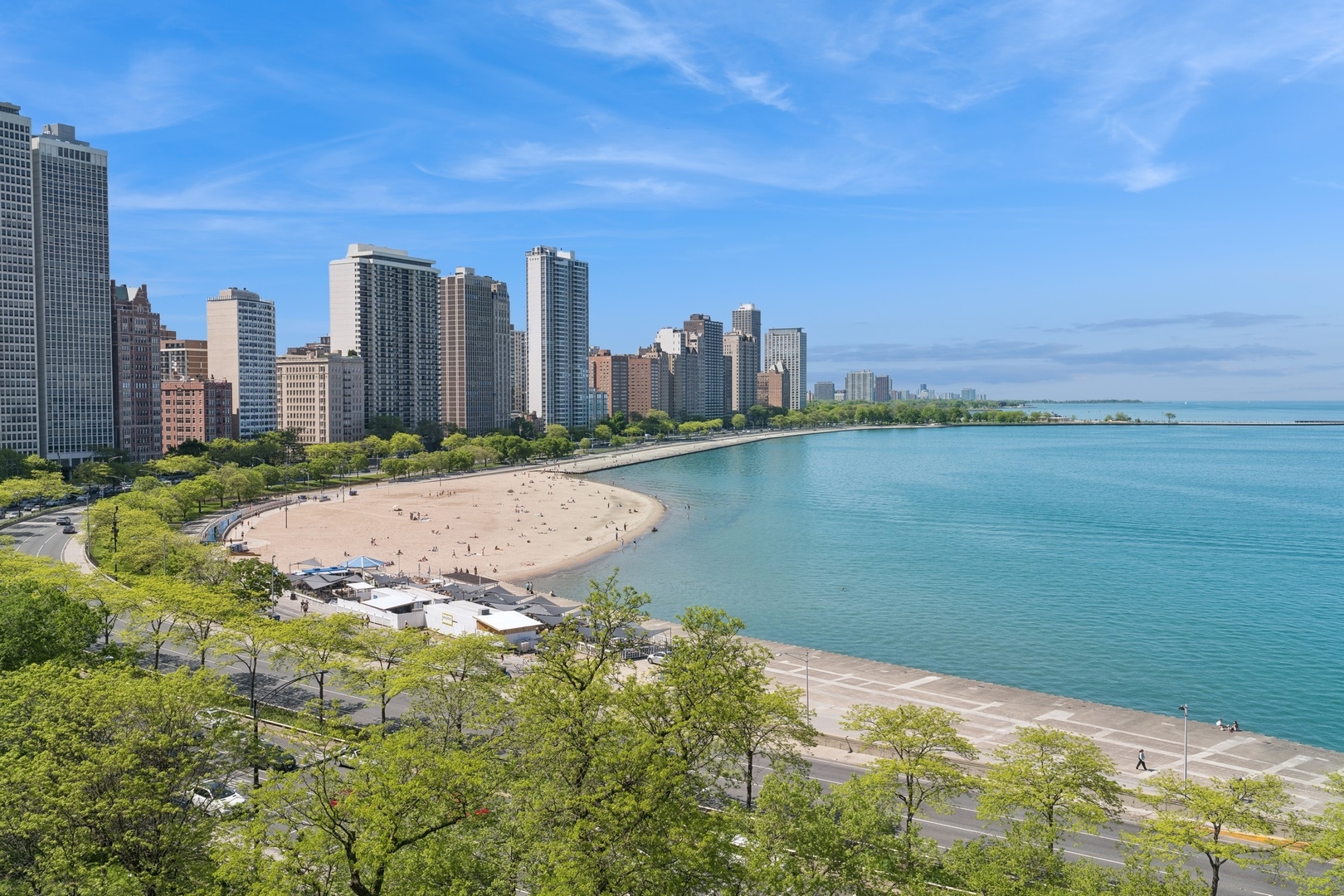 229 E LAKE SHORE Drive Unit: 8E
