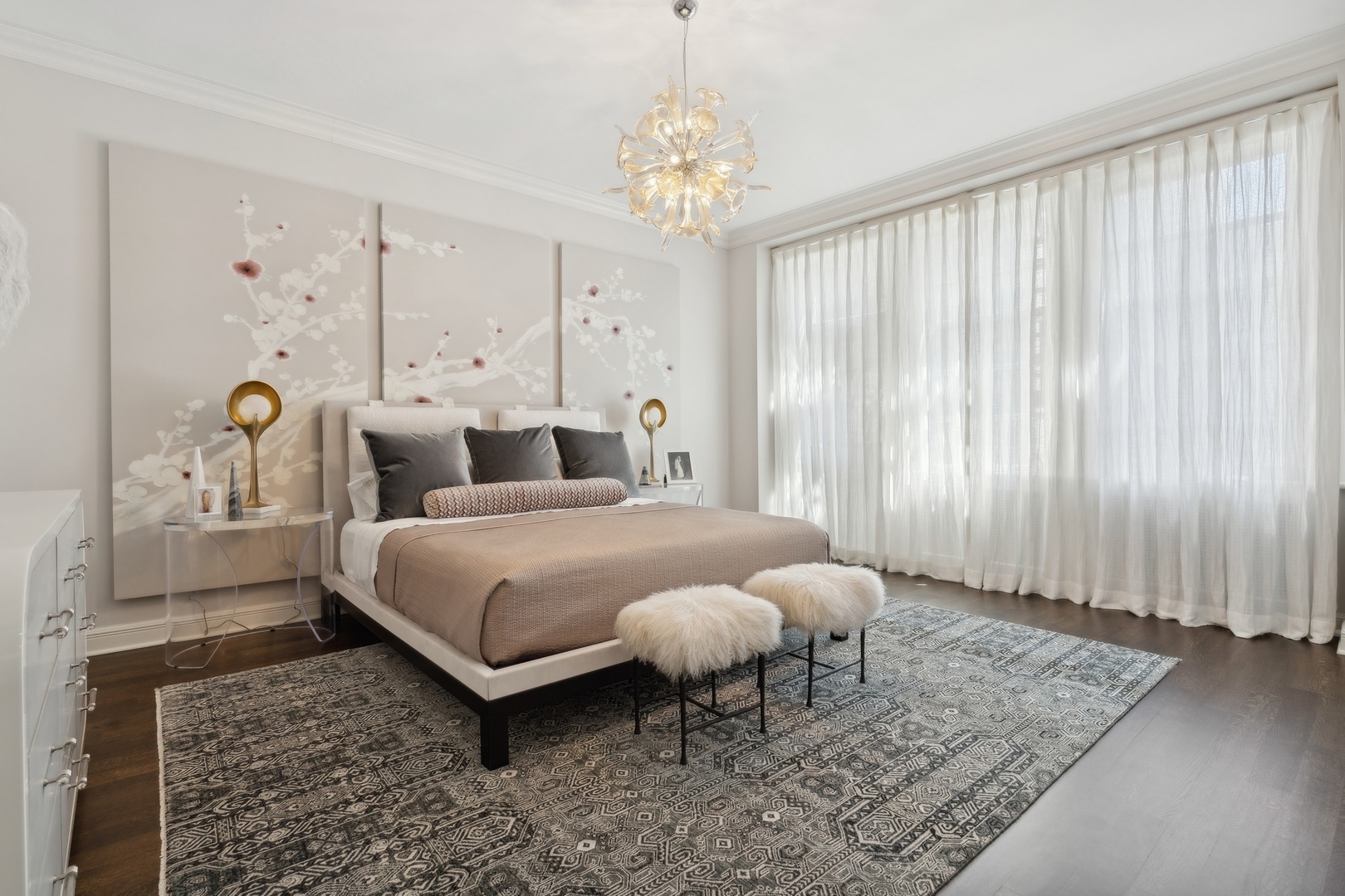 229 E LAKE SHORE Drive Unit: 8E