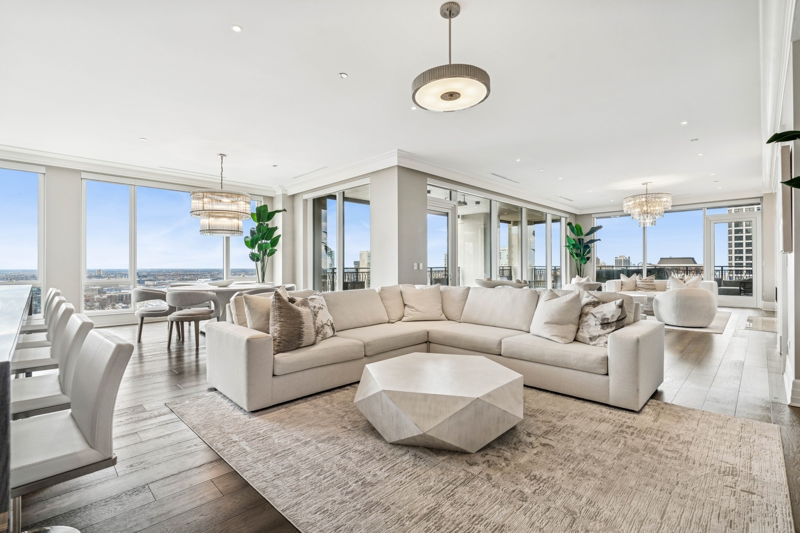 9 W Walton Street Unit: 2802