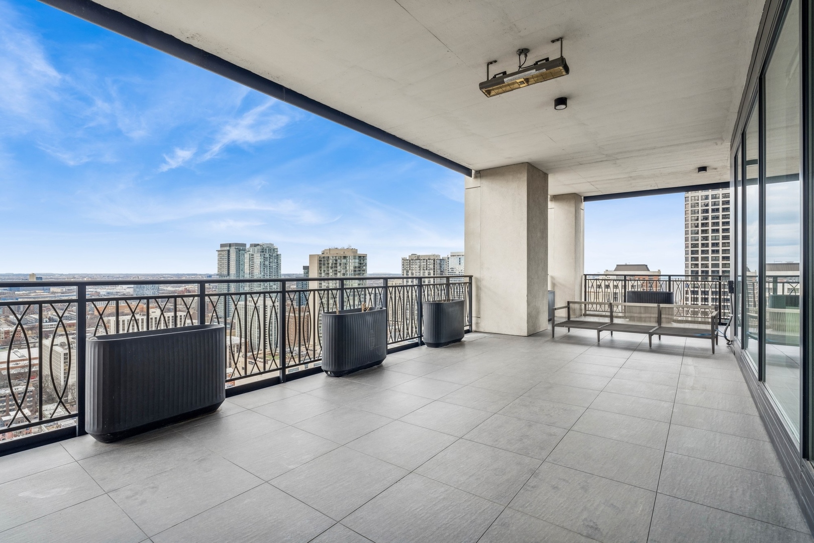 9 W Walton Street Unit: 2802