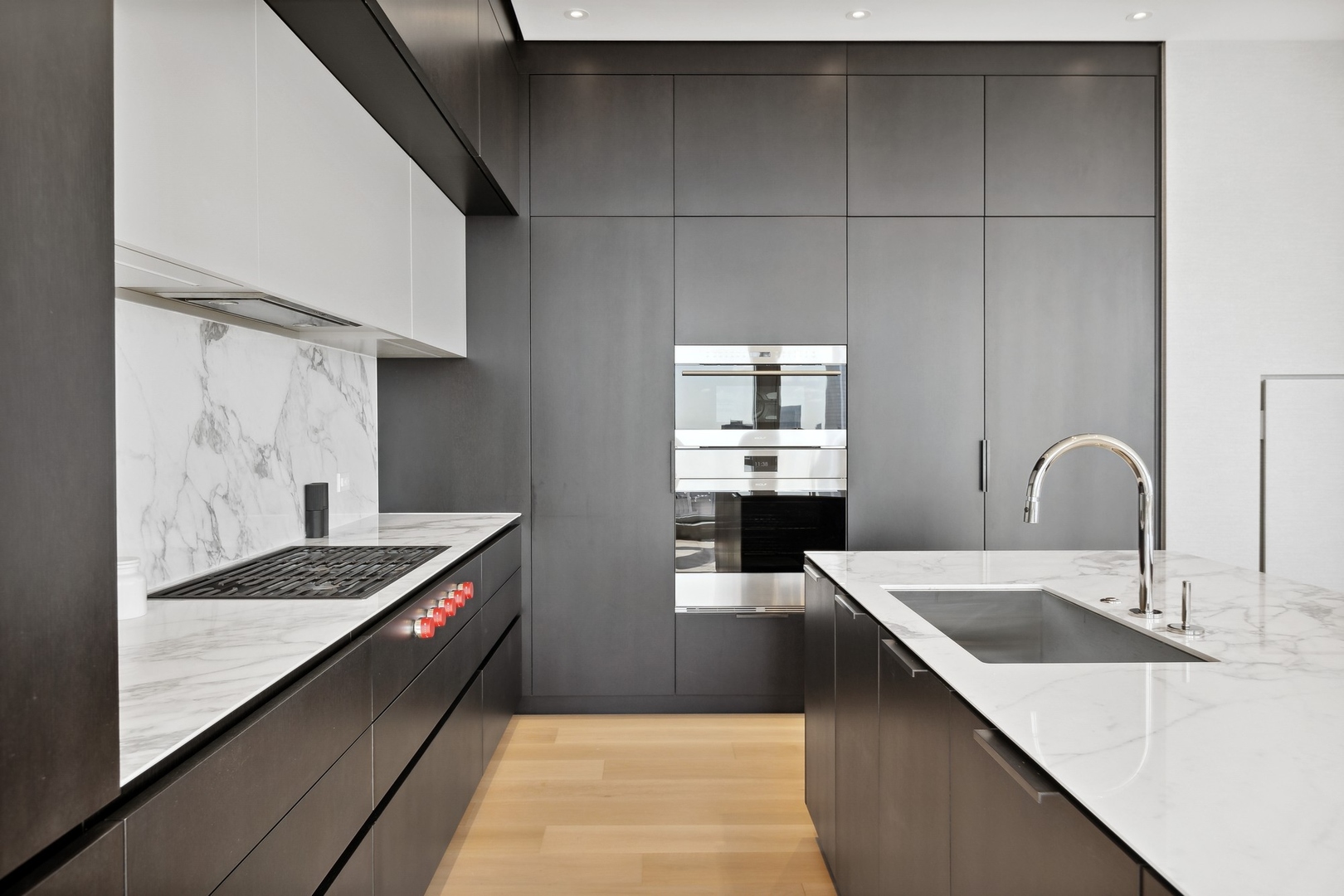 14 W Superior Street Unit: 6001