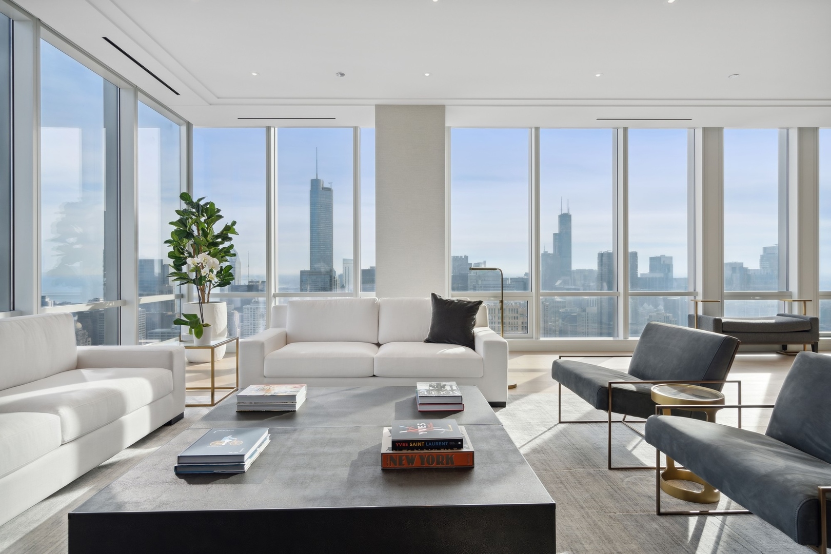 14 W Superior Street Unit: 6001