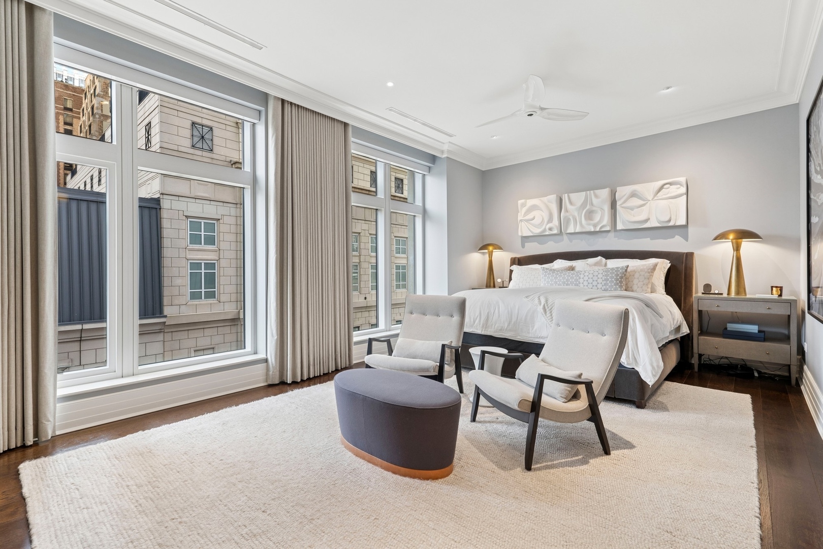 9 W Walton Street Unit: 601