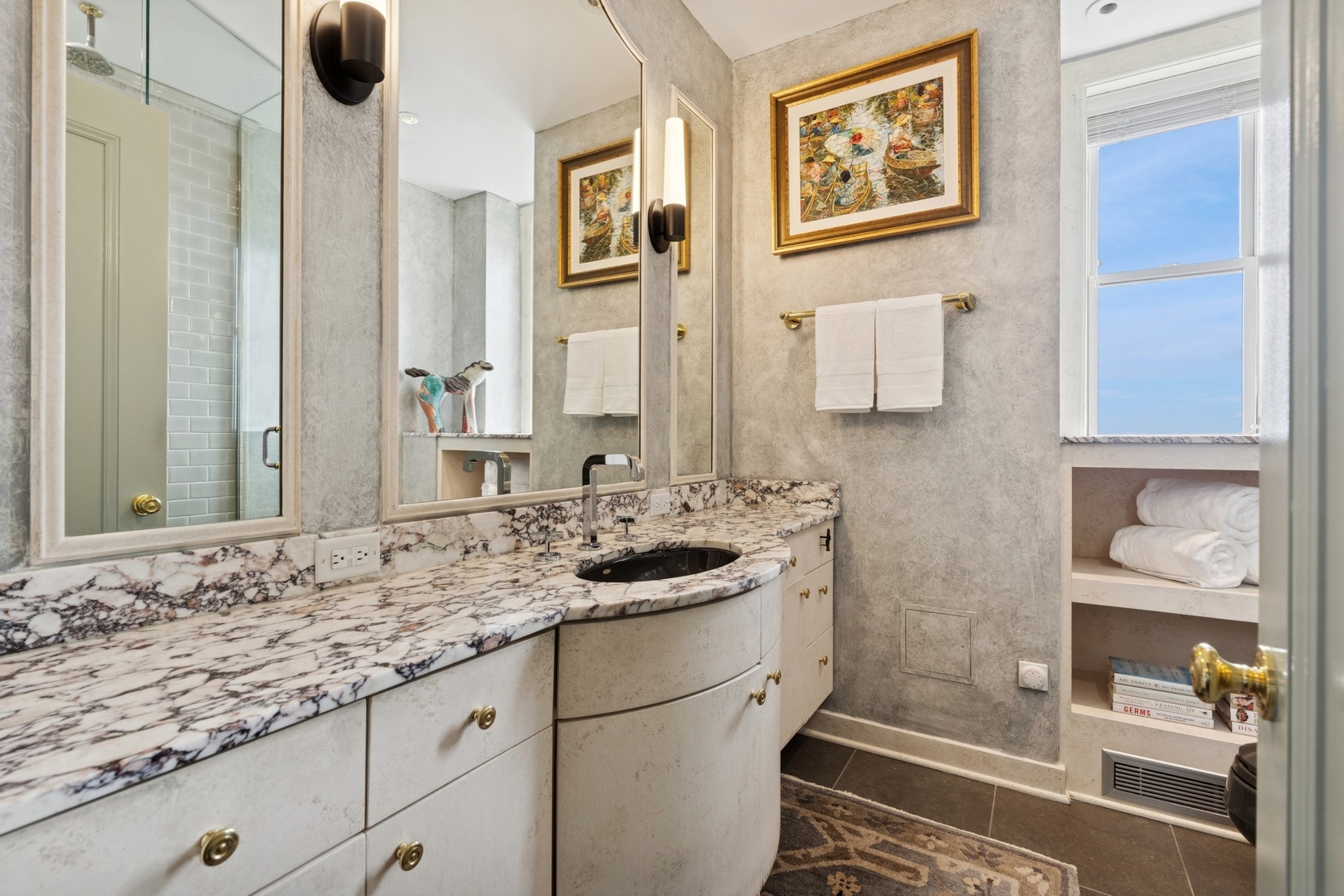 999 N Lake Shore Drive Unit: 2B