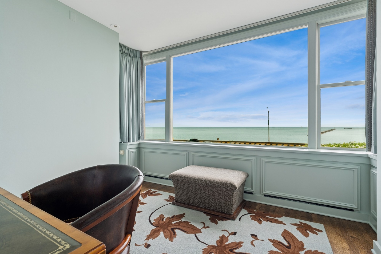 999 N Lake Shore Drive Unit: 2B