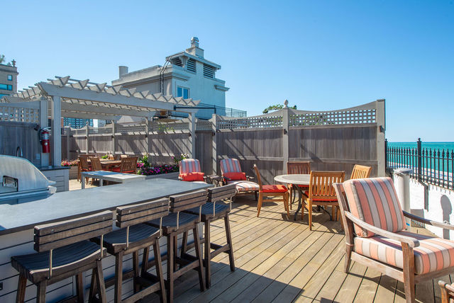 999 N Lake Shore Drive Unit: 2B