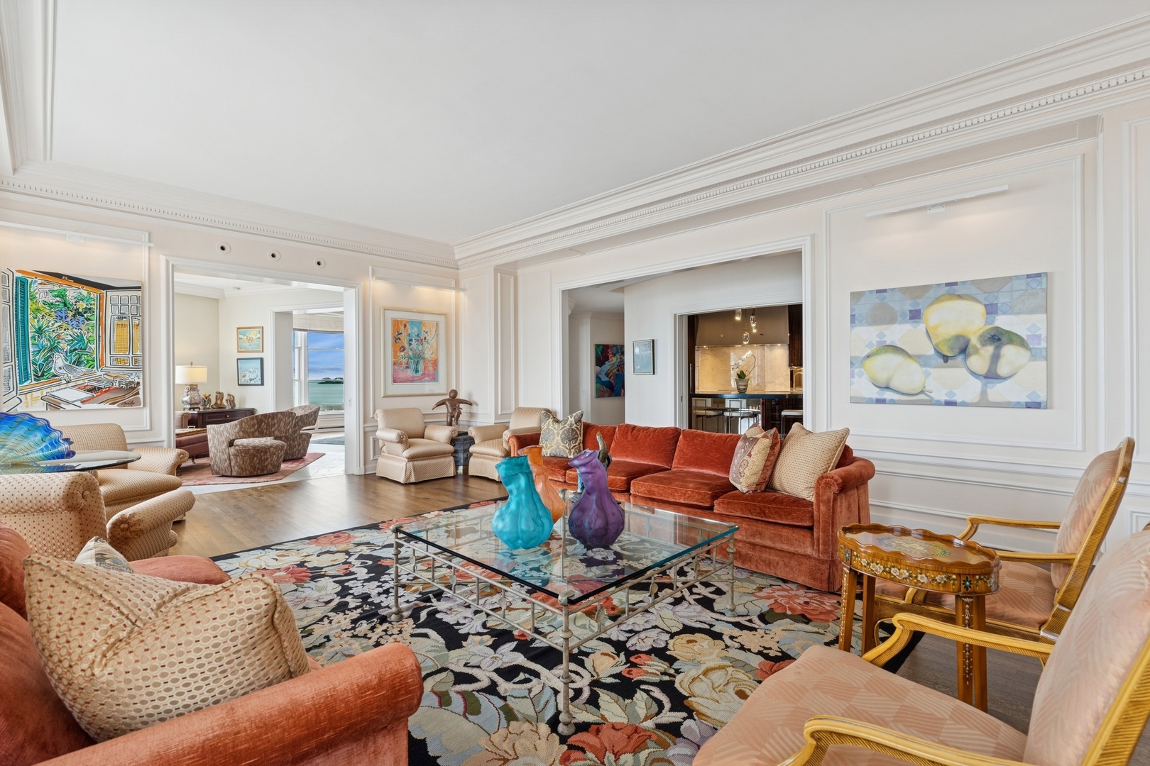 999 N Lake Shore Drive Unit: 2B
