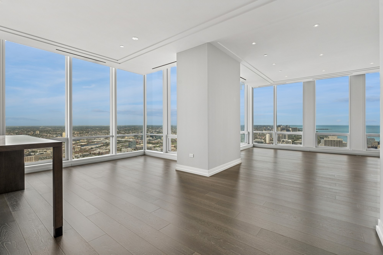 14 W Superior Street Unit: 5504