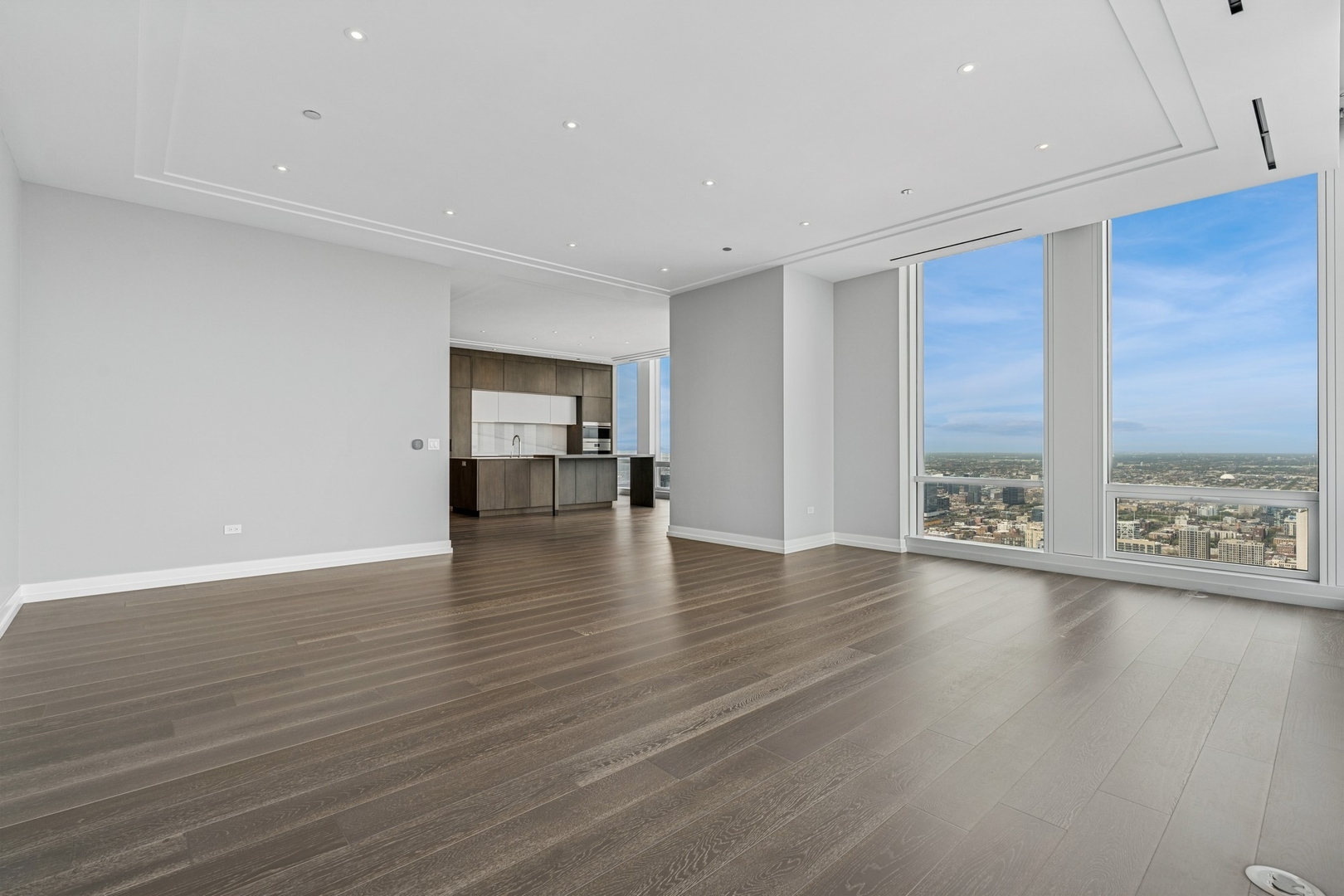 14 W Superior Street Unit: 5504