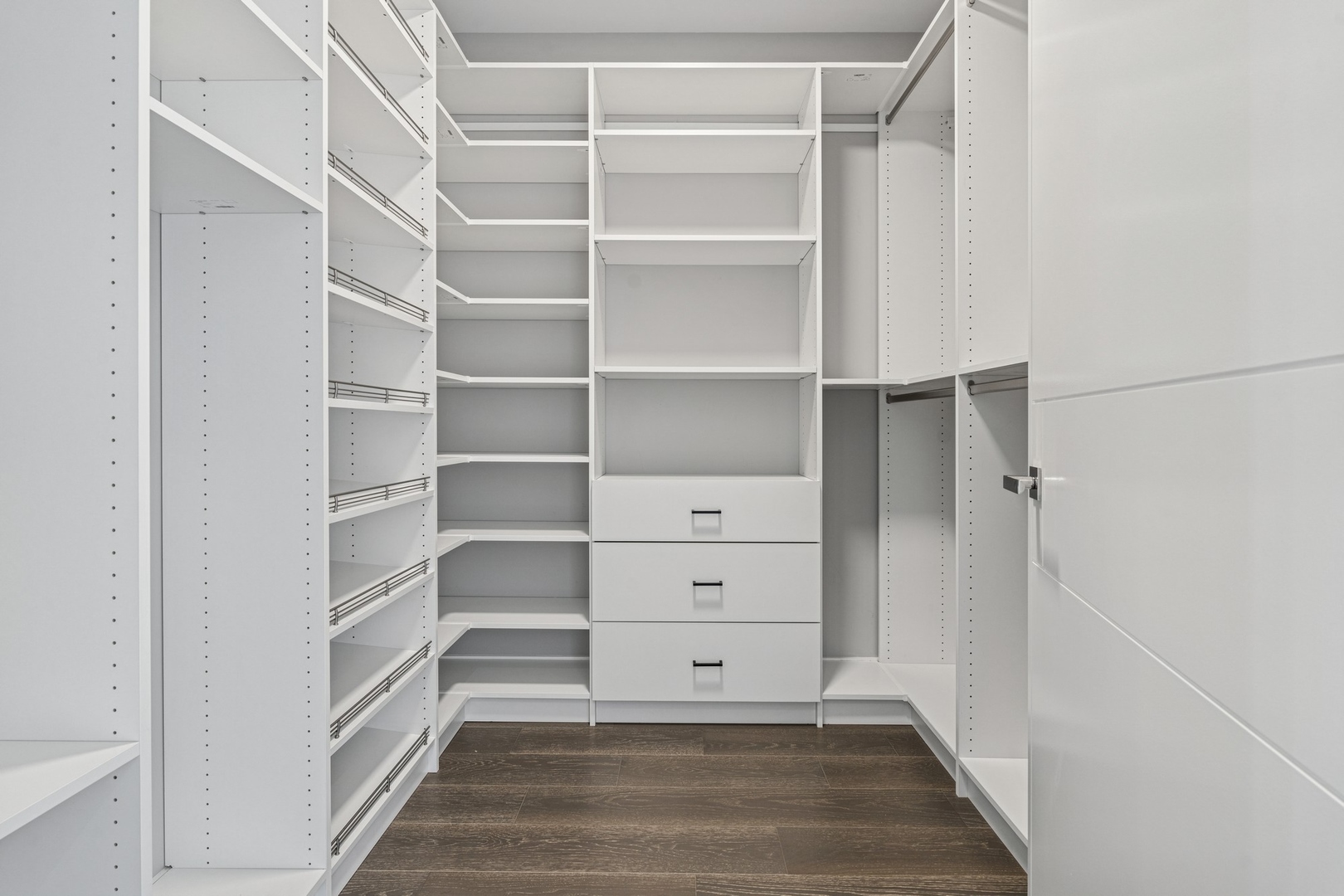 14 W Superior Street Unit: 5504