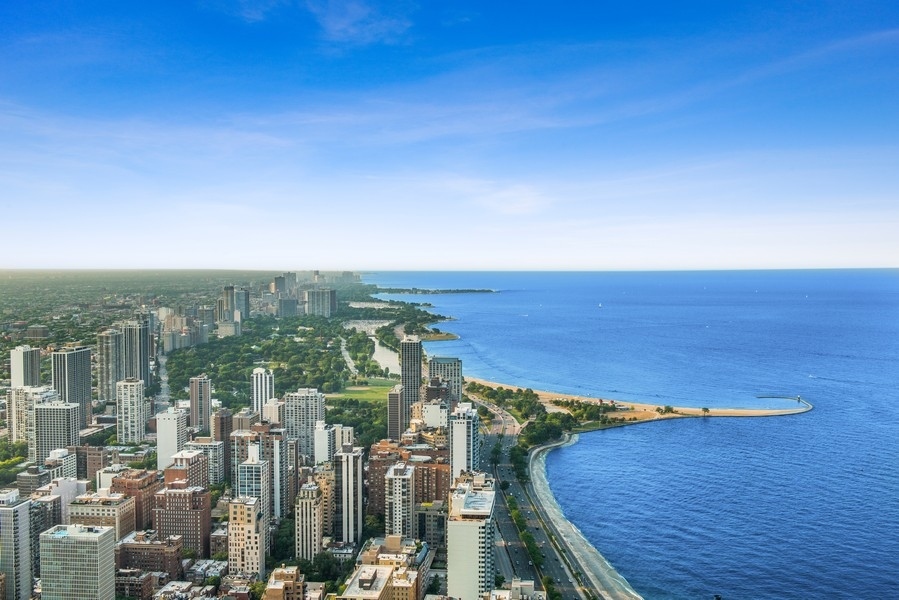132 E Delaware Place Unit: 6502