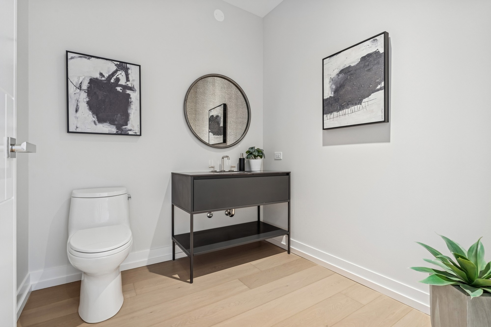 14 W Superior Street Unit: 6601