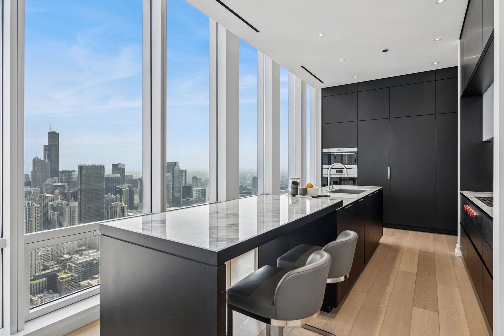 14 W Superior Street Unit: 6601