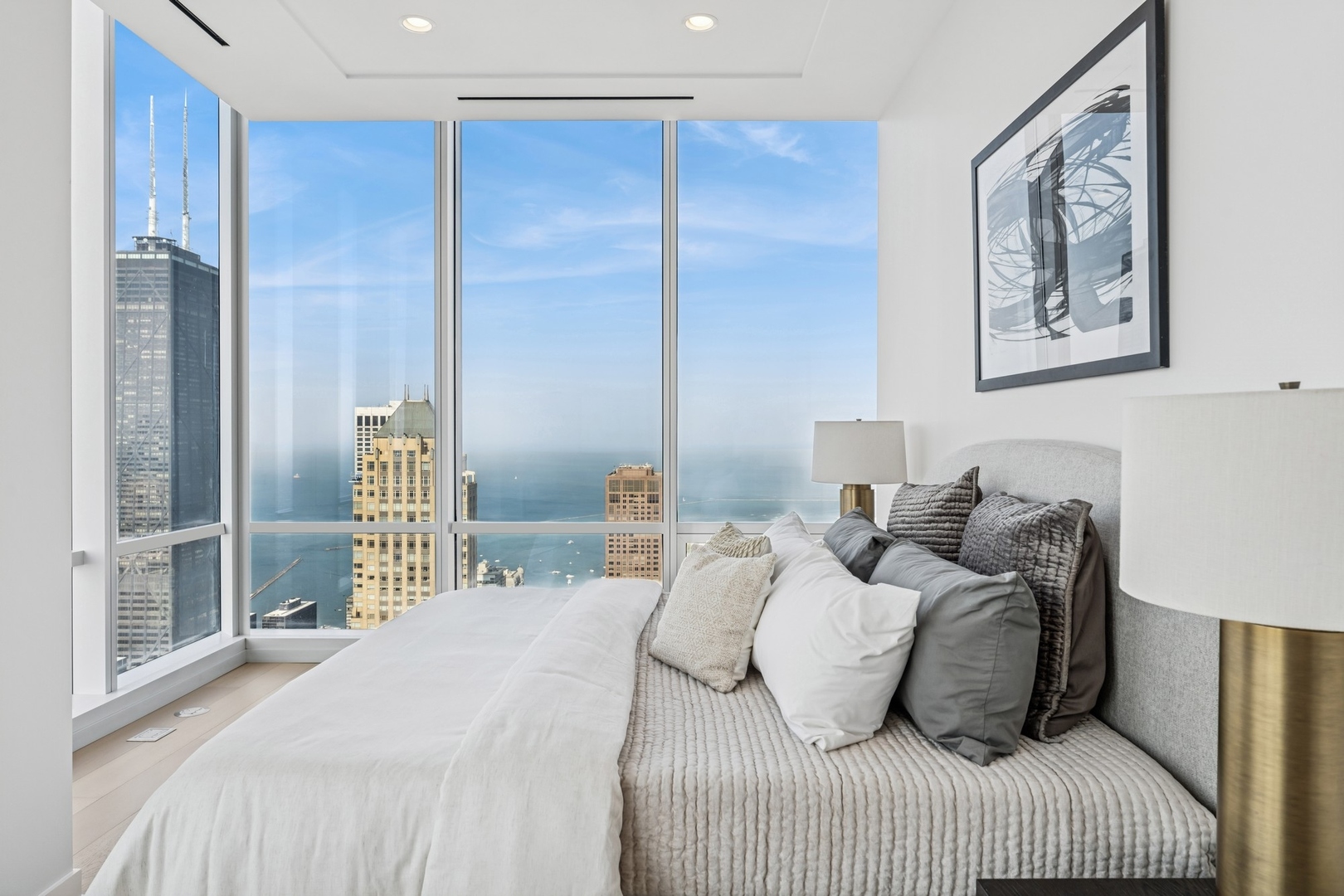 14 W Superior Street Unit: 6601