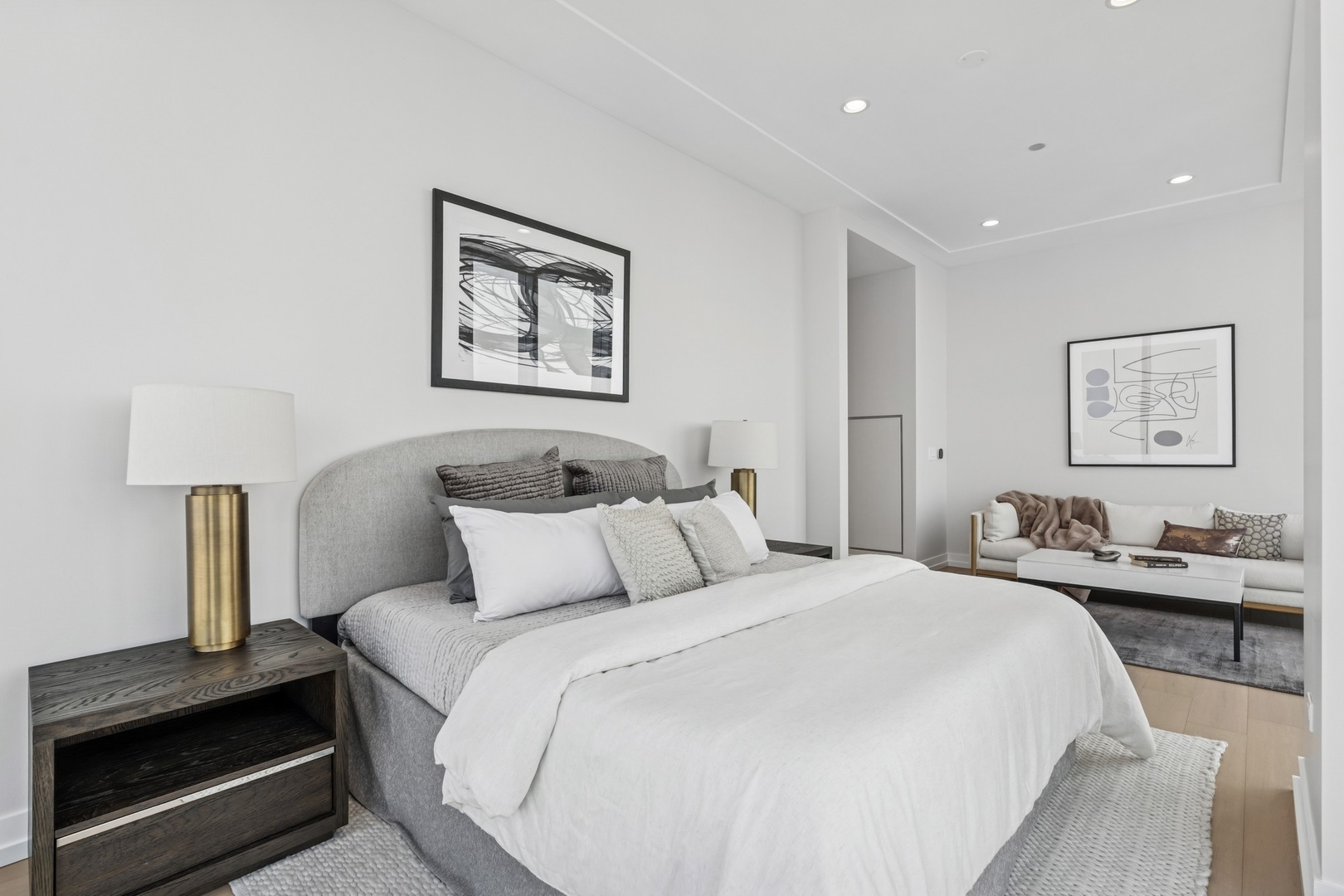 14 W Superior Street Unit: 6601