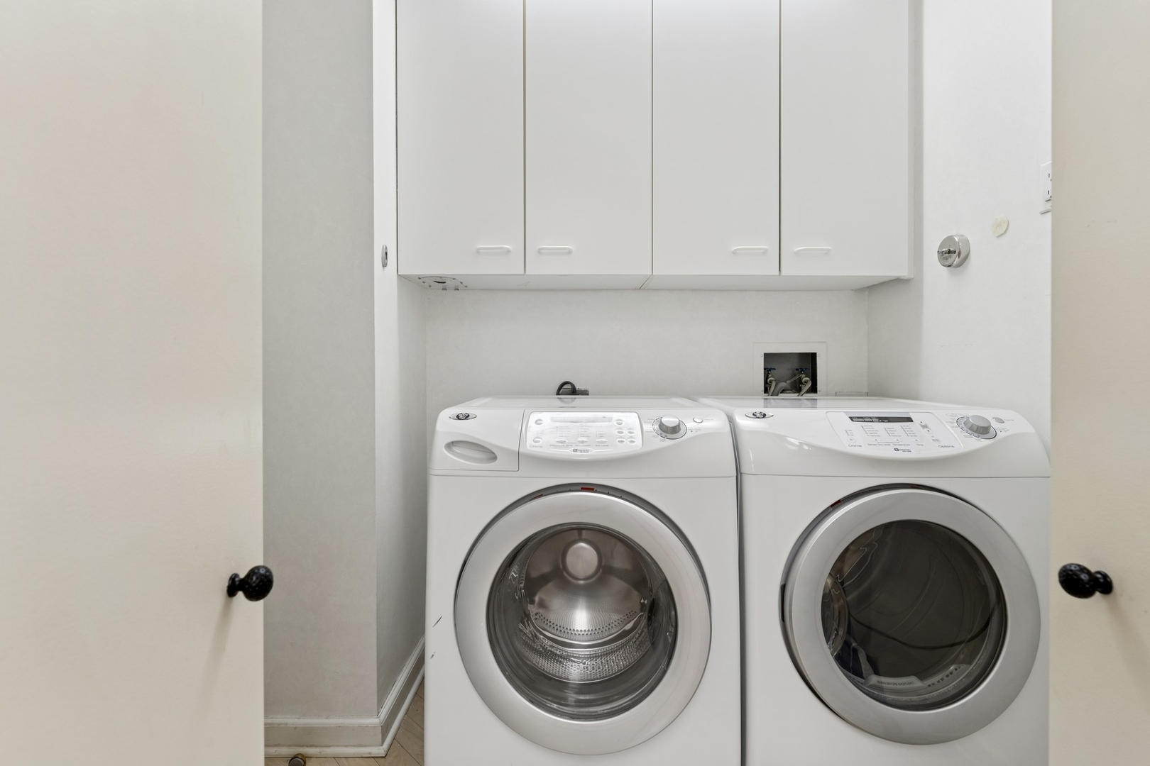 132 E Delaware Place Unit: 5504