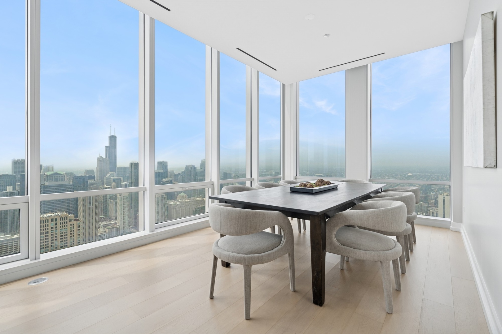 14 W Superior Street Unit: 6602