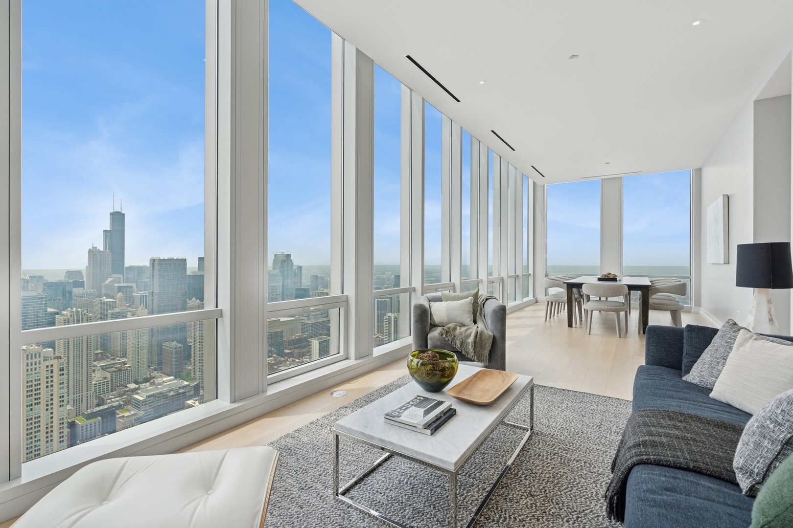 14 W Superior Street Unit: 6602