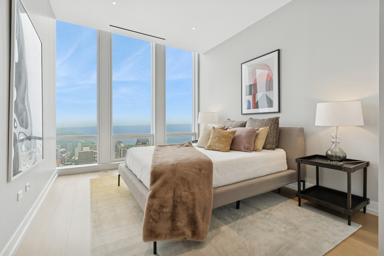 14 W Superior Street Unit: 6602
