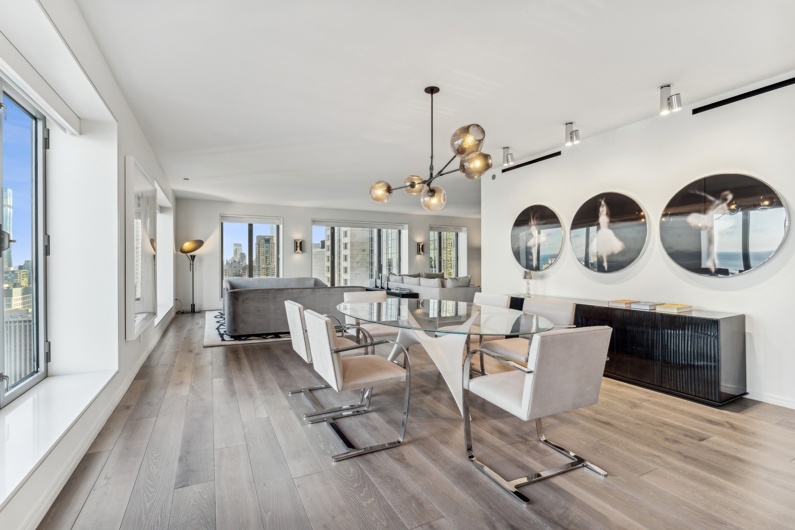 950 N Michigan Avenue Unit: 4306