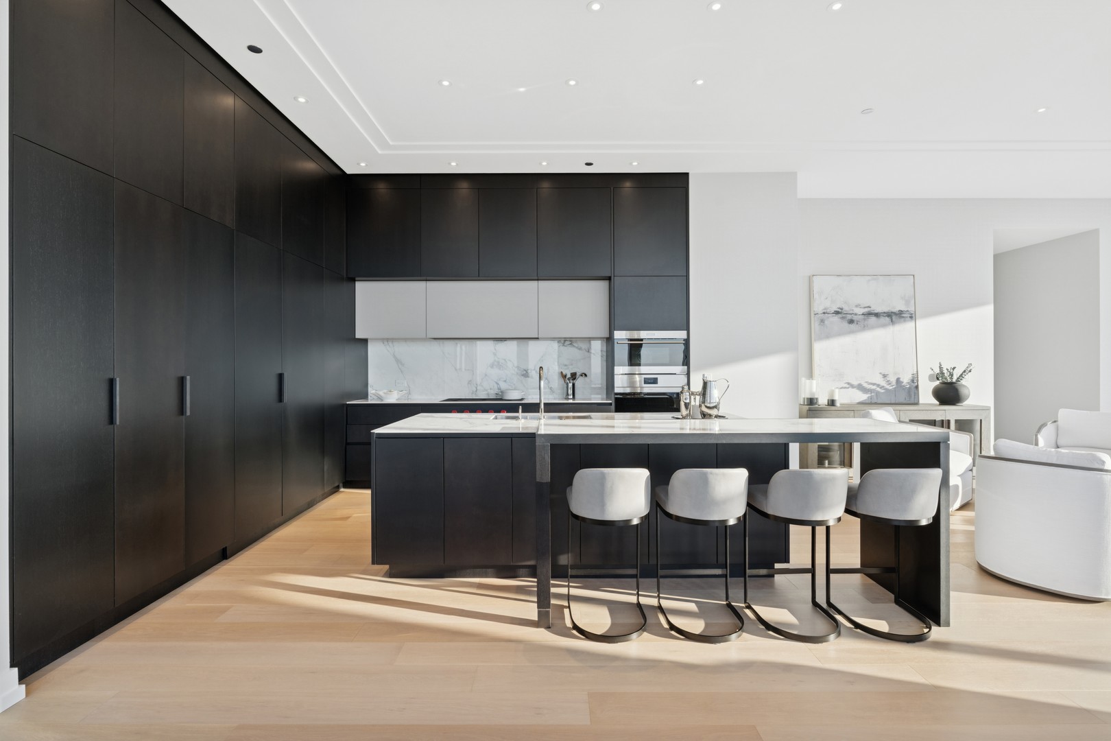 14 W Superior Street Unit: 6402
