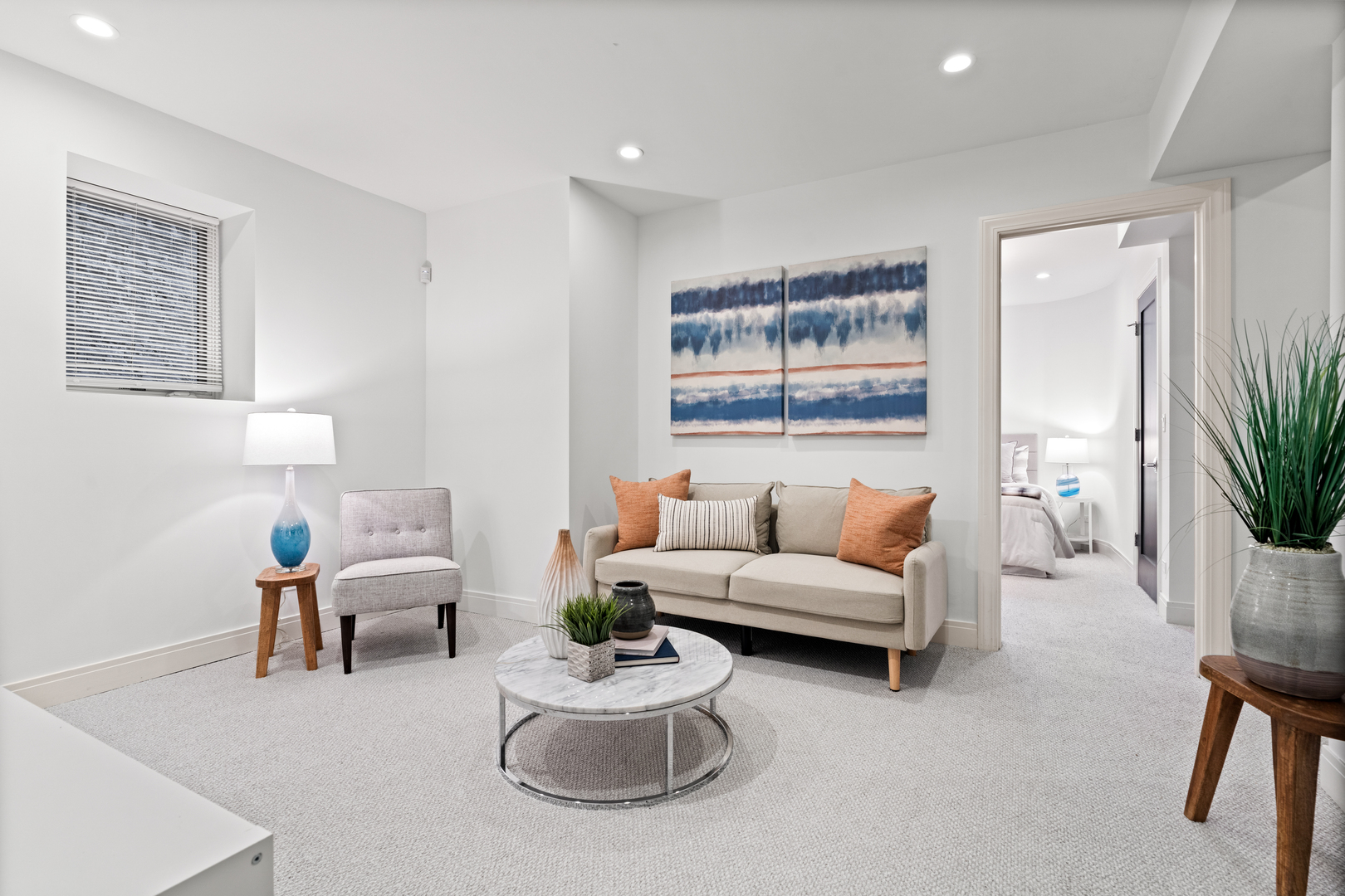1630 W WARREN Boulevard Unit: 1