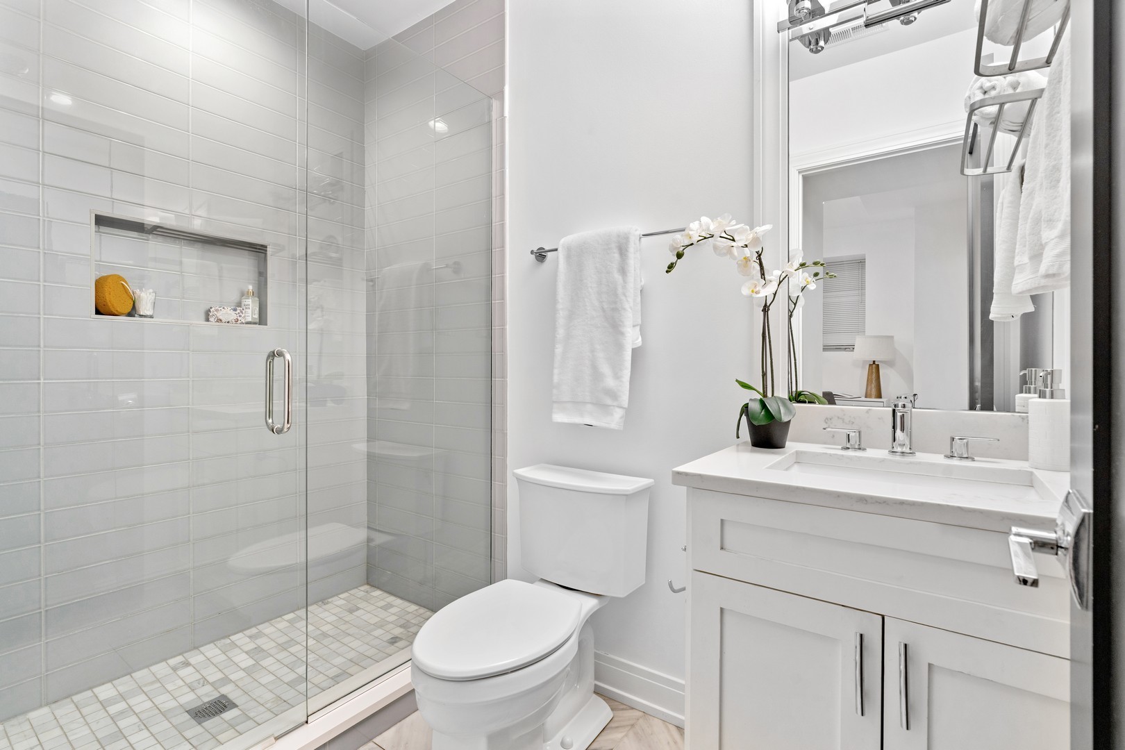1630 W WARREN Boulevard Unit: 1