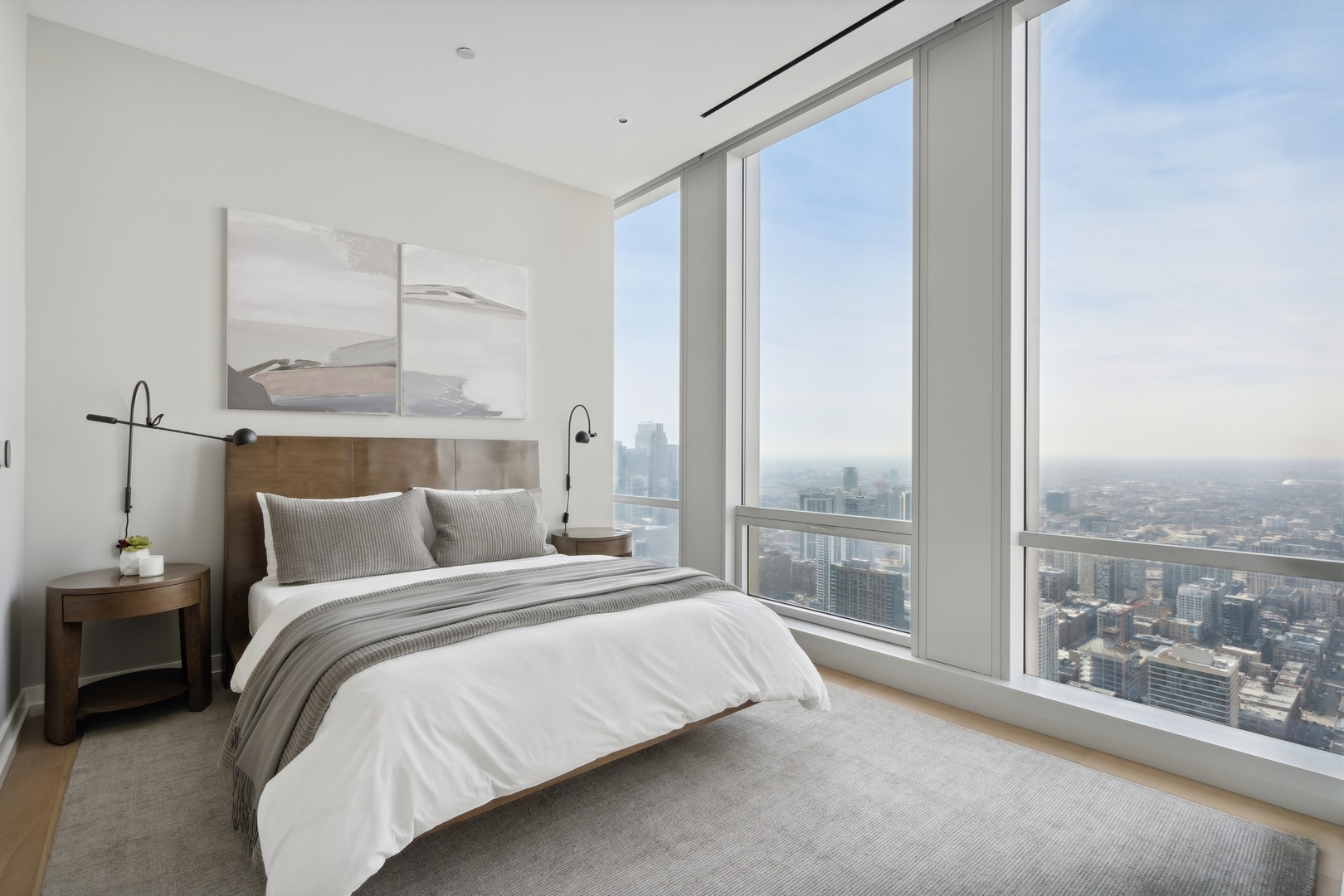 14 W Superior Street Unit: 6002