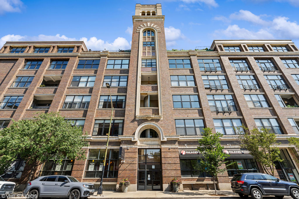 1000 W Washington Boulevard Unit: 420