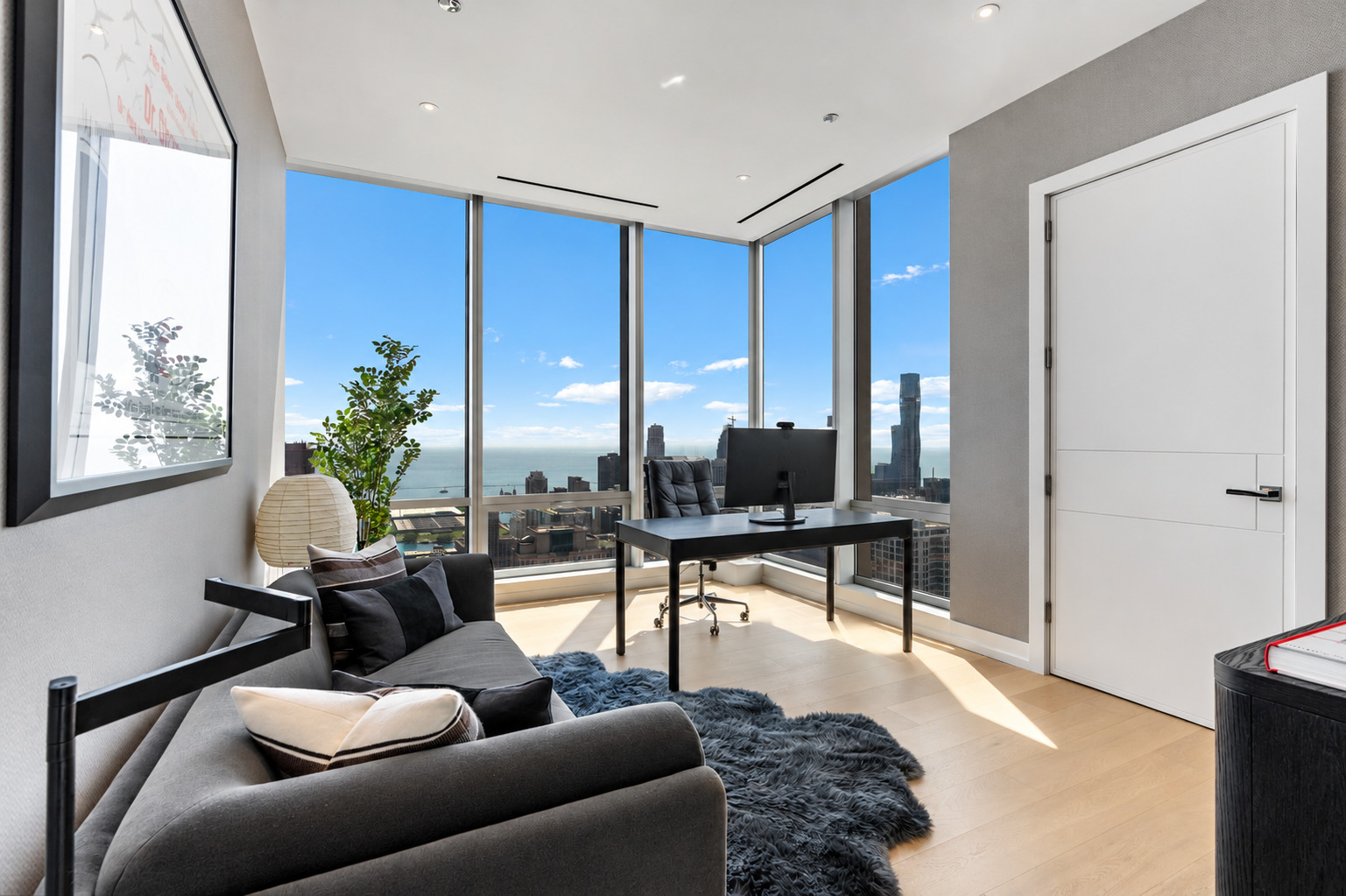 14 W Superior Street Unit: 6201