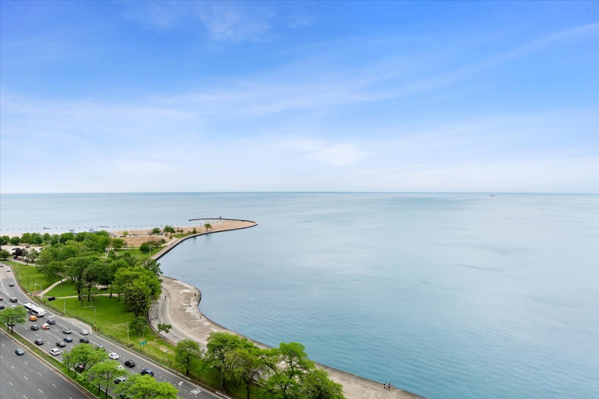 1440 N LAKE SHORE Drive Unit: 25E