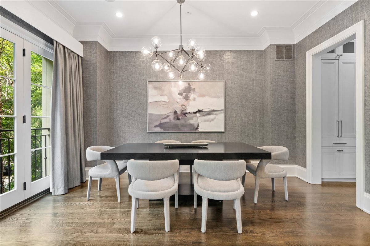 451 W Deming Place