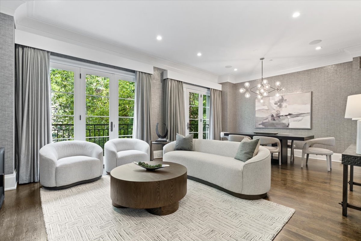451 W Deming Place