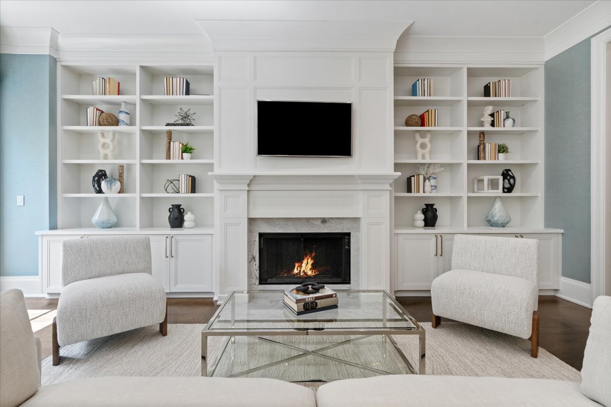 451 W Deming Place